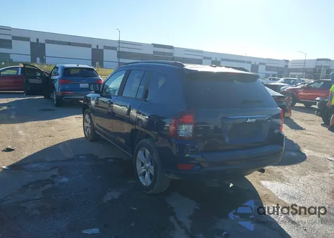 2016 Jeep Compass Latitude из США, поврежденный, VIN 1C4NJCEA6GD588690